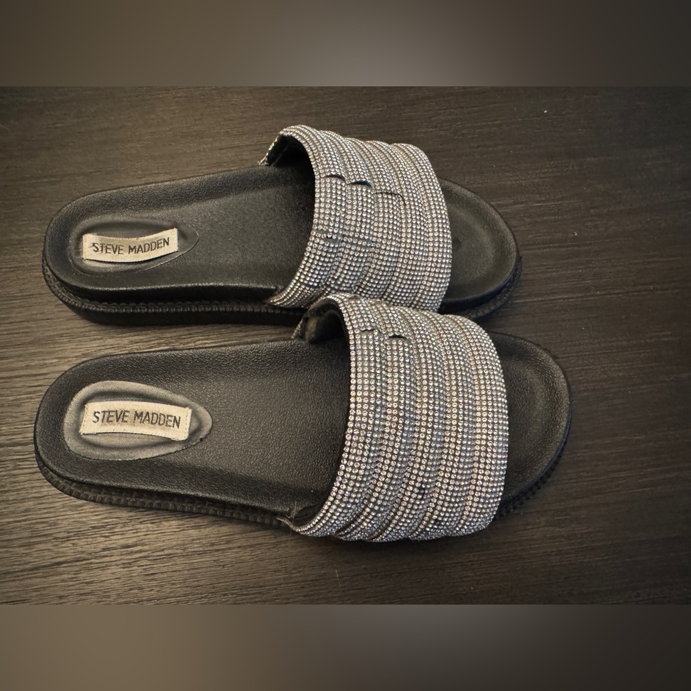 Steve Madden Taissy Black and Silver Women's Slide Sandals
